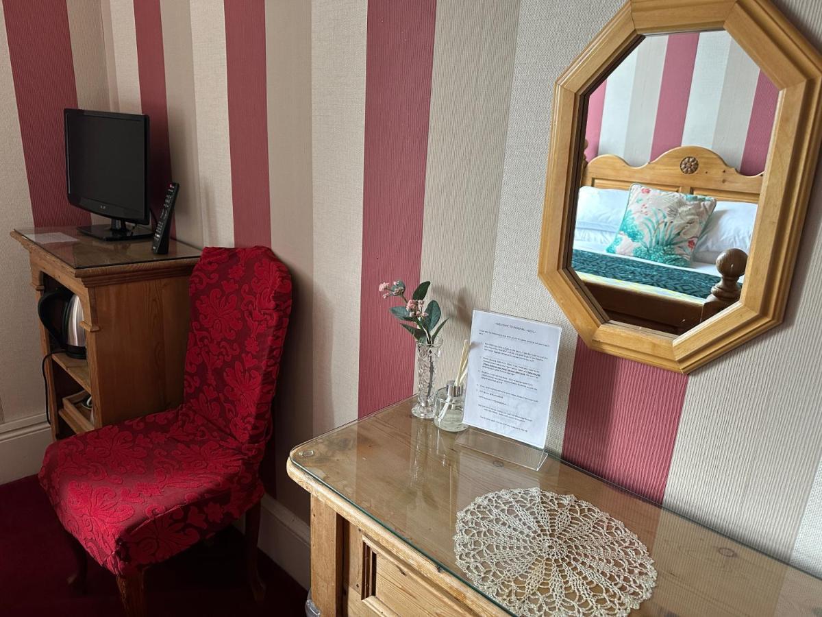 Rosehall Affittacamere 3*